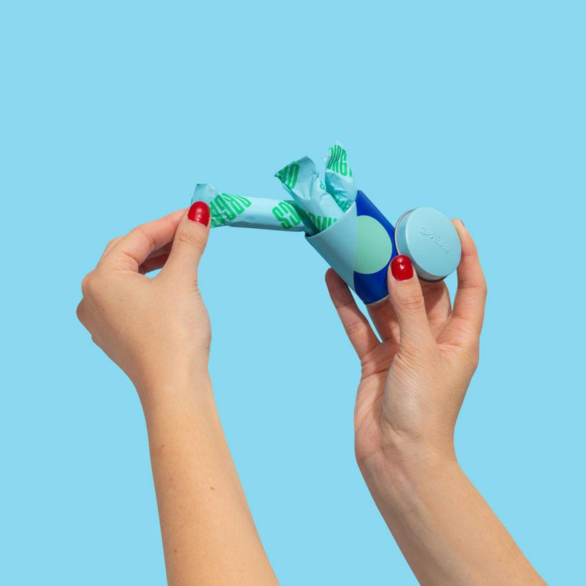 How to insert (and remove) a tampon with diagrams! Moxie